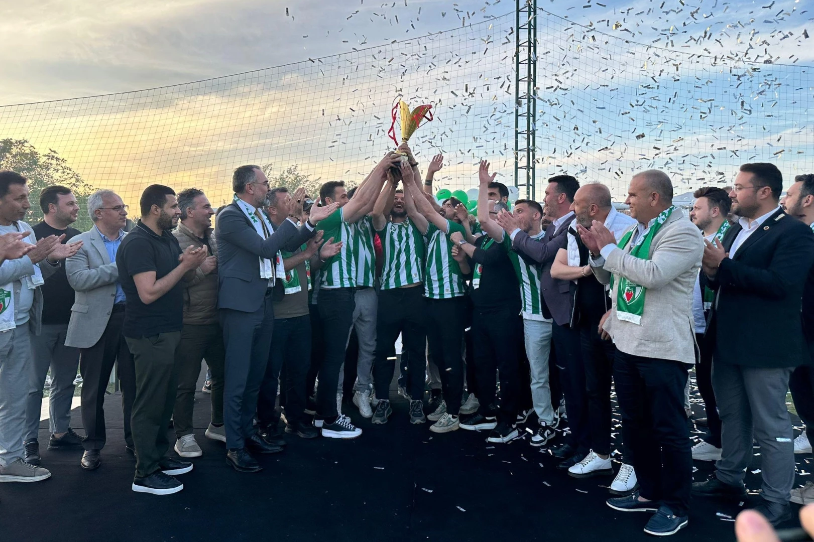 Kestel’de birliktelik, şampiyonluk getirdi!