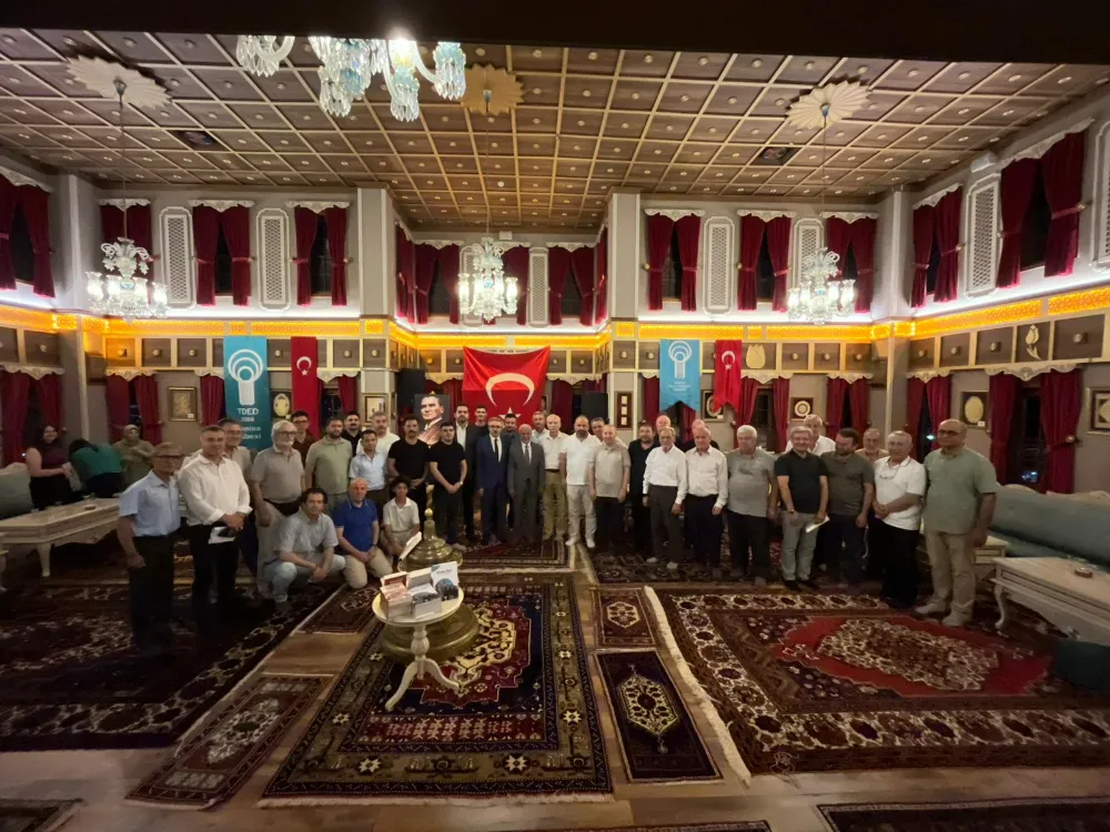 Manisa İrfan Meclisi’nde Zaferler Ayı Kahramanlık Ruhu ile Anıldı