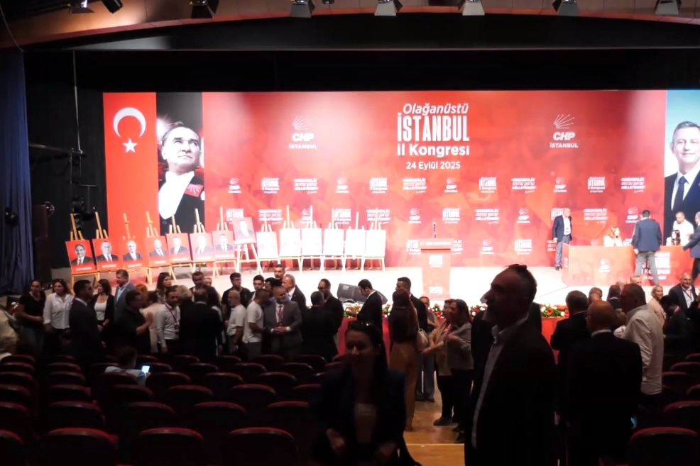 CHP İstanbul İl Kongresi mahkeme kararıyla durduruldu! Grup Başkanvekili Emir’den TBMM’de tepki
